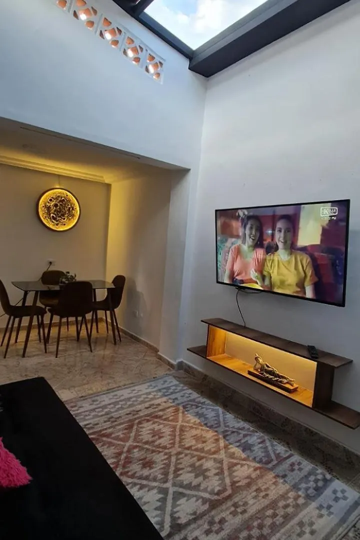 Apartment Alojamiento Entero A 800Metros Estacion Poblado Medellín
