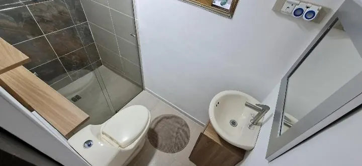 Apartment Alojamiento Entero A 800Metros Estacion Poblado Medellin Colombia